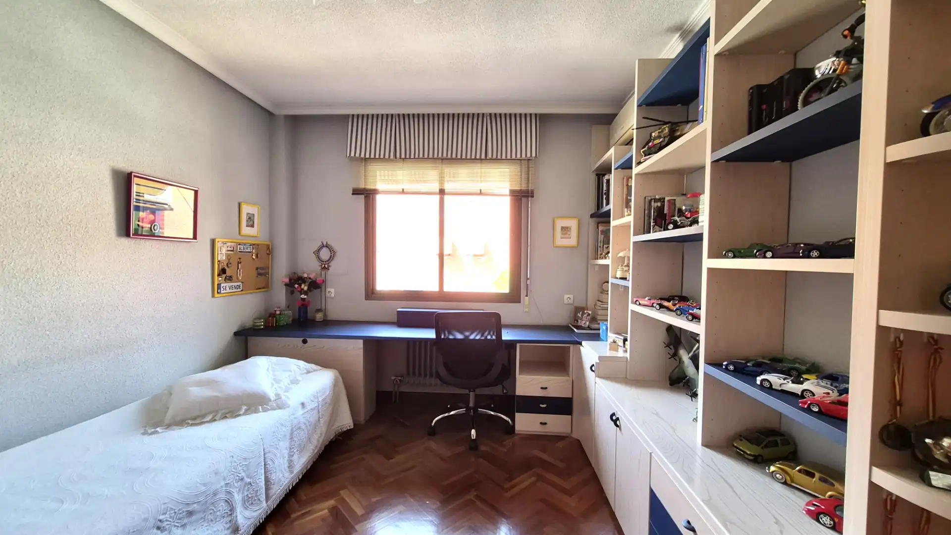 Dormitori de Casa o xalet en venda en Alcalá de Henares amb Aire condicionat, Calefacció i Parquet