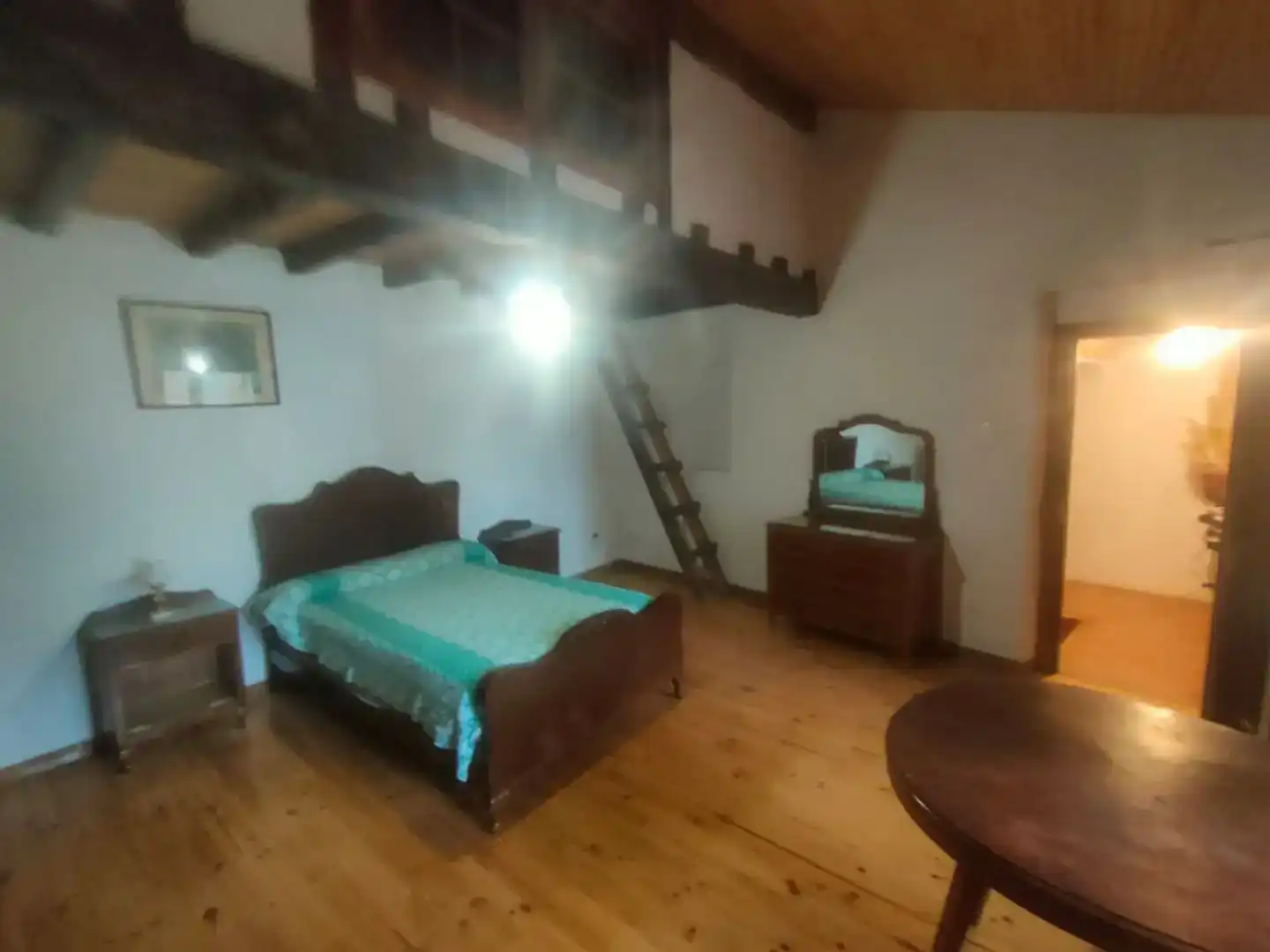 Dormitori de Casa adosada en venda en Villasandino amb Jardí privat, Traster i Moblat
