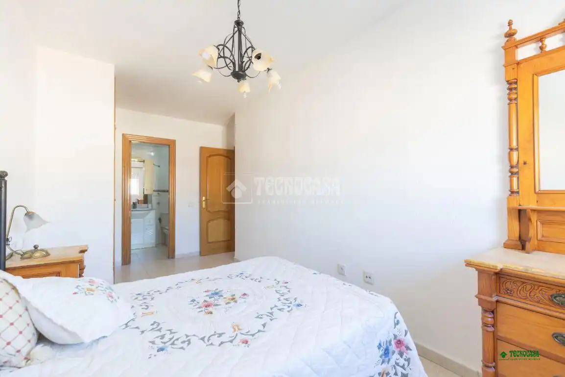 Habitación de Piso en venta en Almería con Trastero