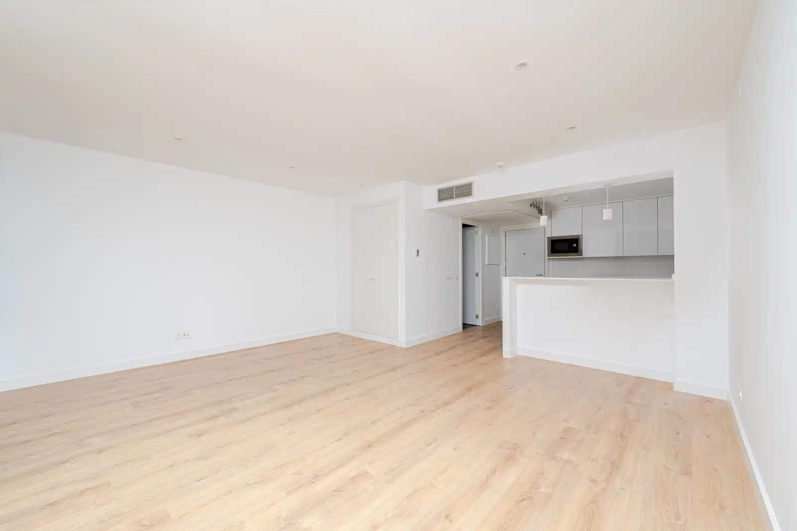 Study for rent in Madrid  with Storage room