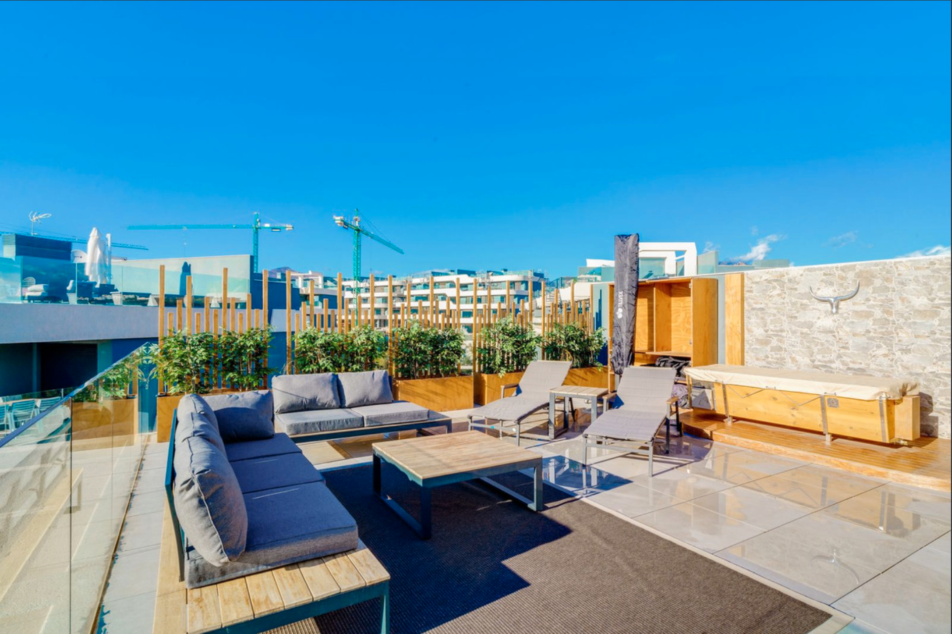 Terrassa de Apartament de lloguer en Estepona amb Aire condicionat, Terrassa i Moblat