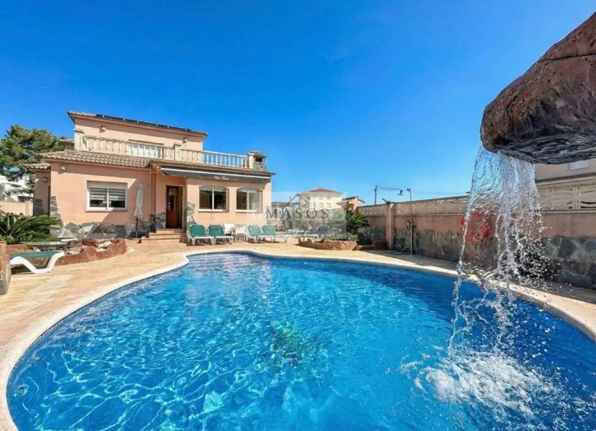 Detached house for sale in Els Masos - Els Garrofers, imagen 4