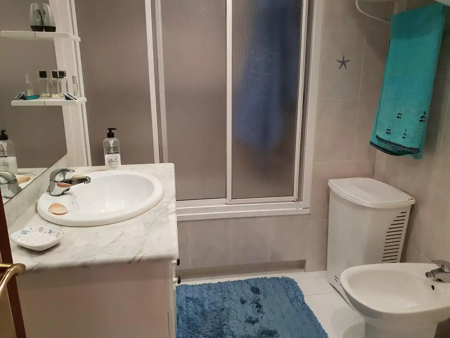 Bathroom of Duplexes for sale in Pontedeume  with Parquet flooring, Storage room and Furnished