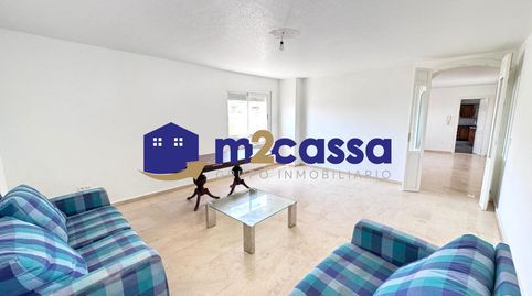 CASA INMEJORABLE A POCOS MINUTOS DEL CENTRO DE LORCA