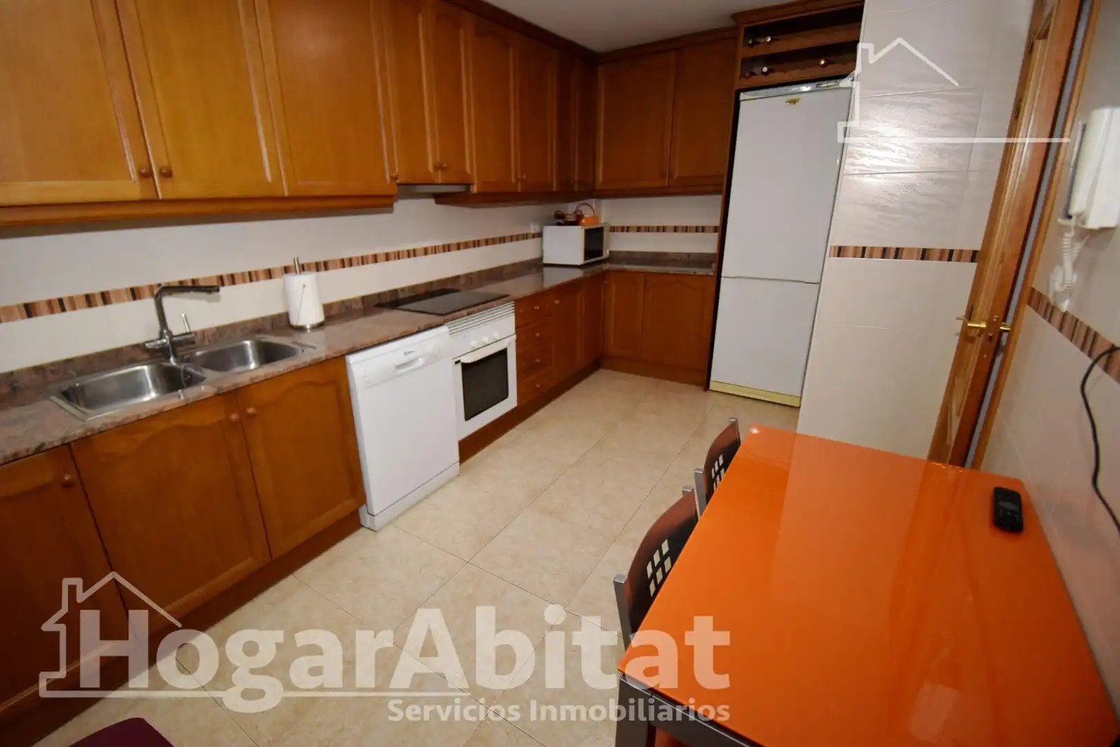 Cuina de Casa adosada en venda en Onda amb Aire condicionat, Calefacció i Terrassa