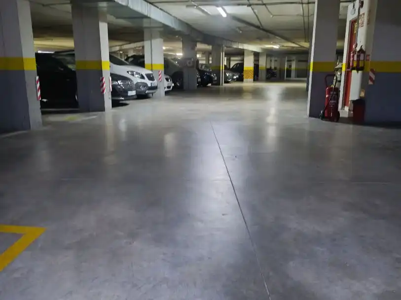 Parking of Garage for rent in Madrid  with Alarm