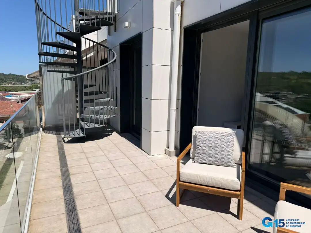 Terraza de Ático en venta en Astigarraga con Calefacción y Terraza