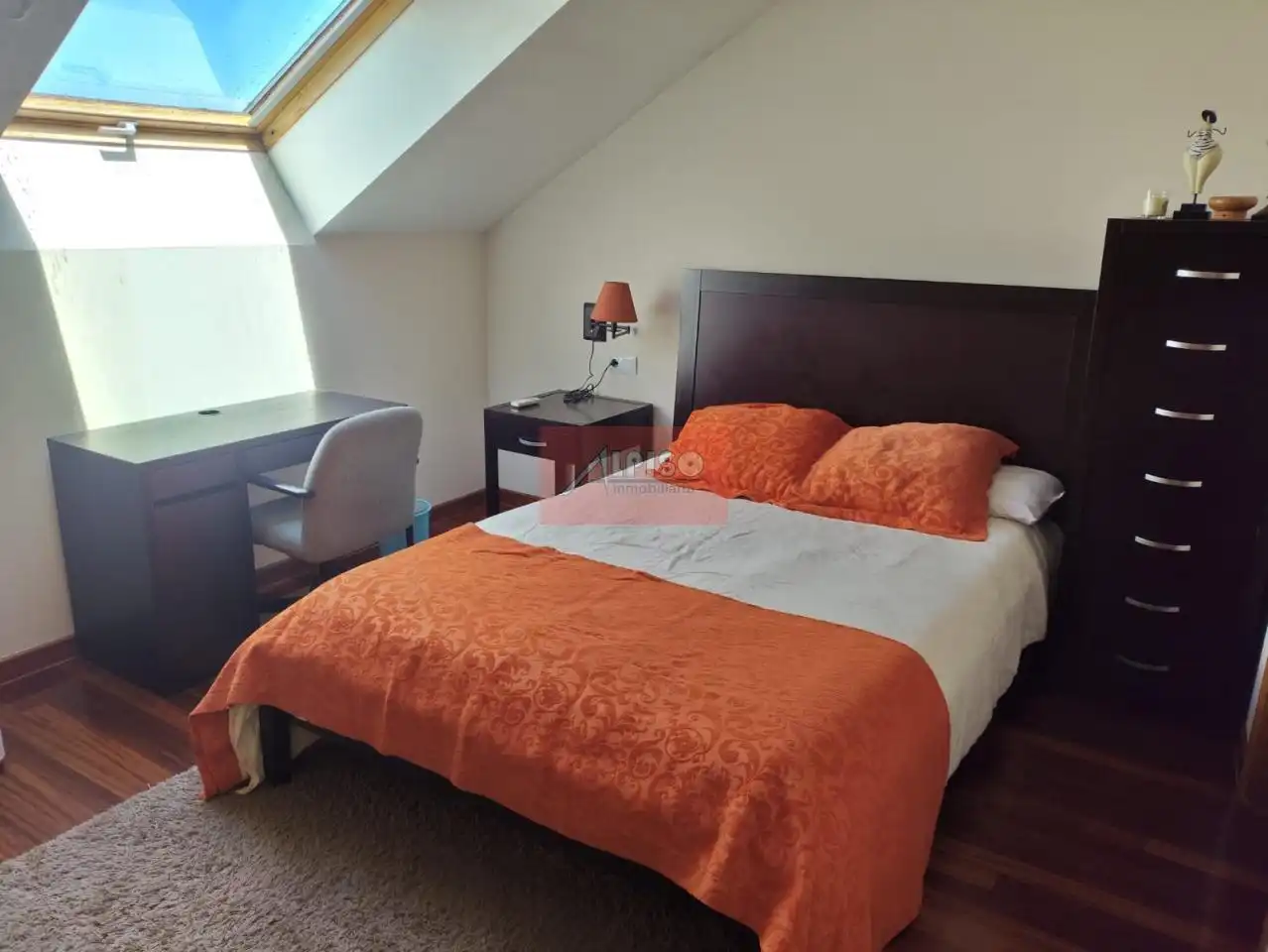 Habitación de Dúplex de alquiler en Ourense Capital  con Aire acondicionado, Calefacción y Parquet