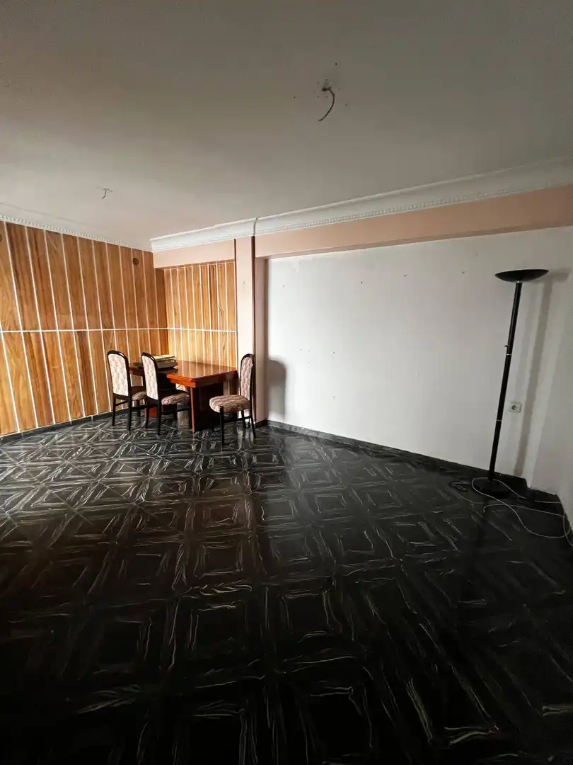 Piso en venta en Valencia con Balcón