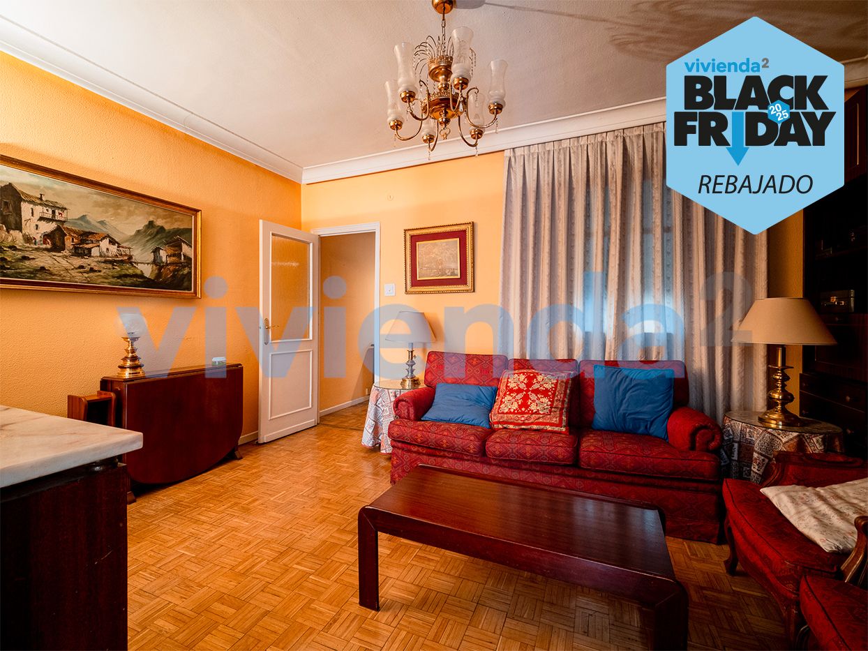 Sala d'estar de Pis en venda en  Madrid Capital amb Aire condicionat, Calefacció i Terrassa