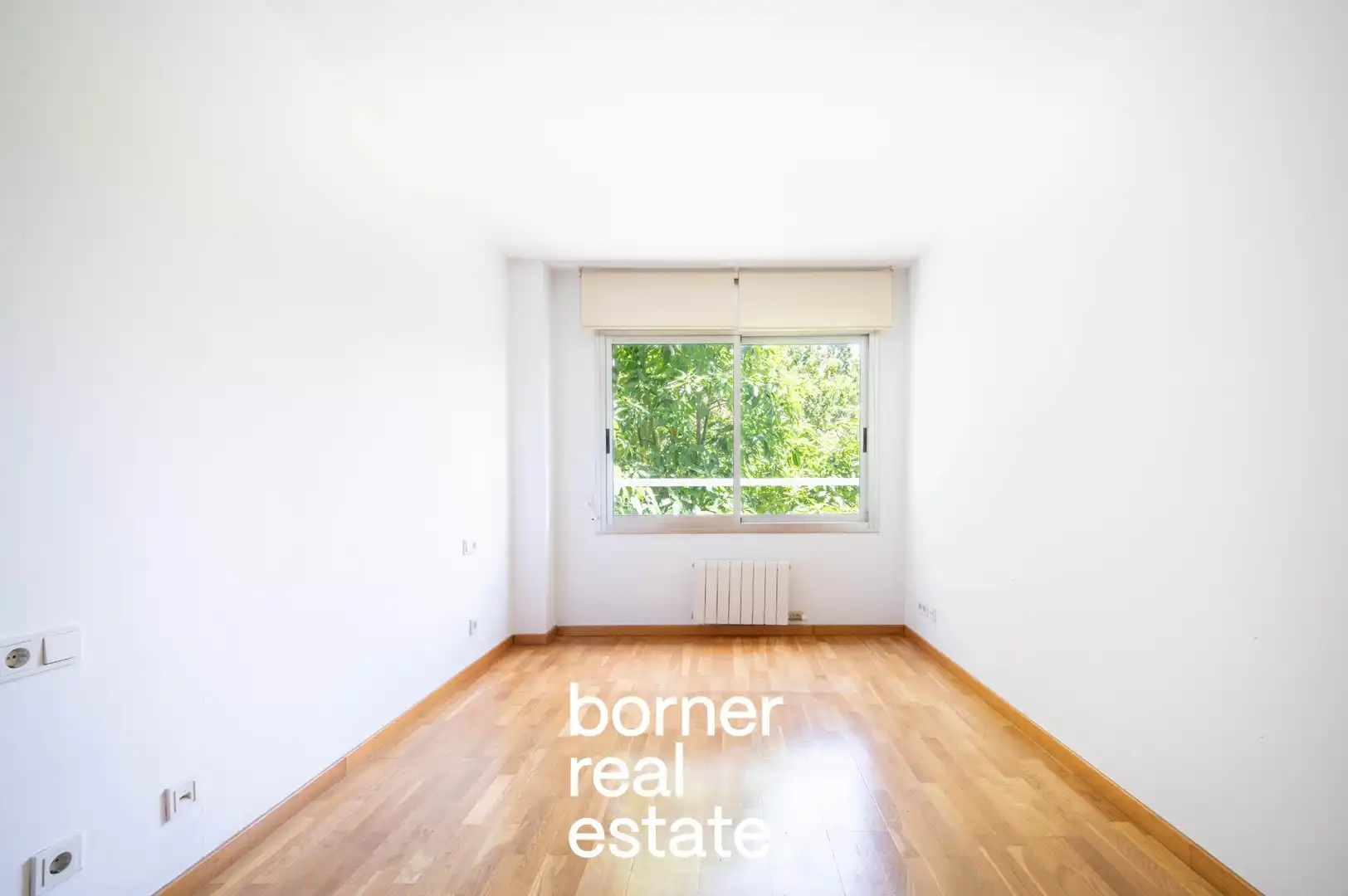 Habitación de Piso en venta en Sant Cugat del Vallès con Aire acondicionado, Calefacción y Jardín privado