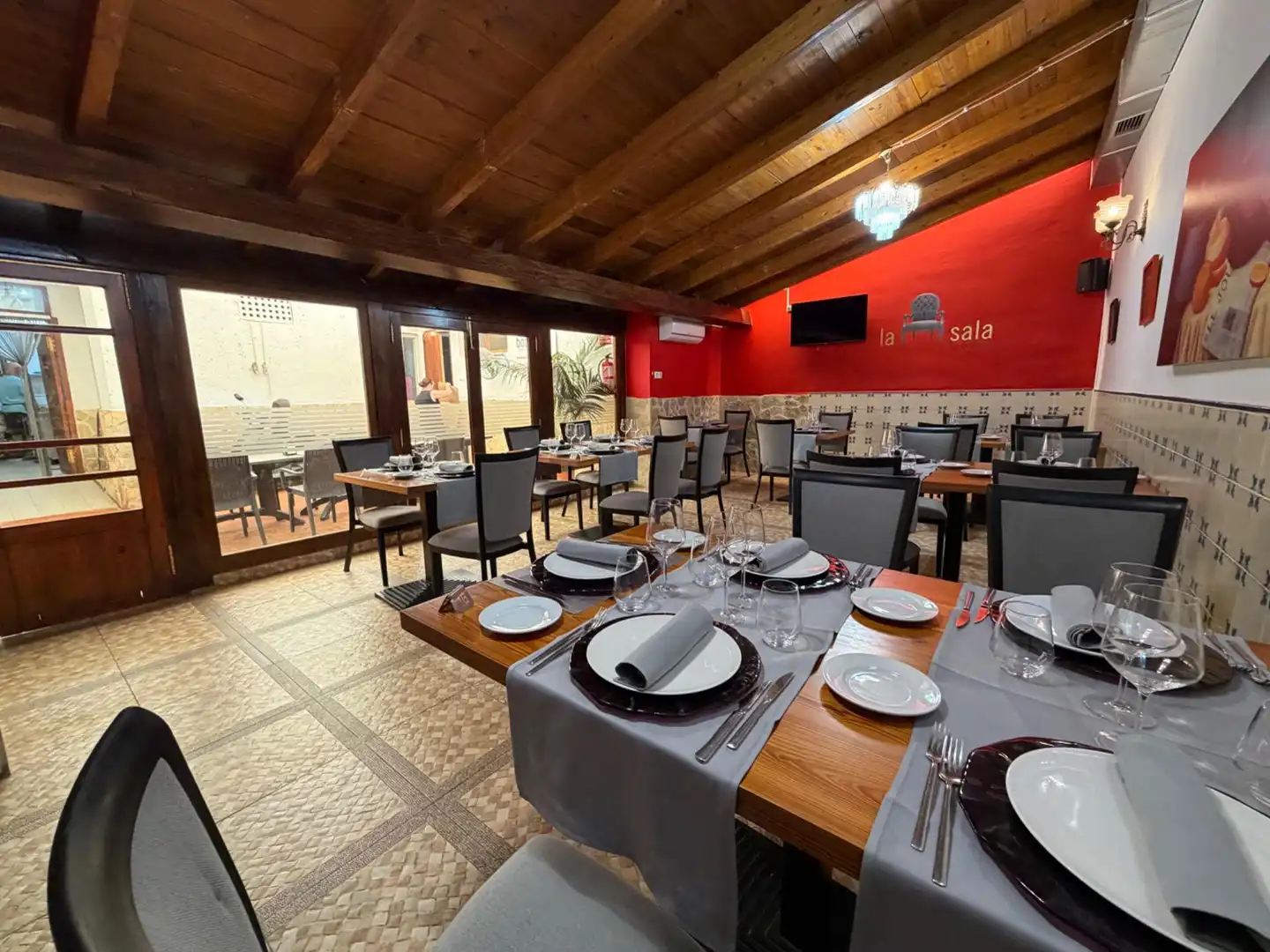 Houses for sale in Chulilla  with Air Conditioner, Heating and Terrace