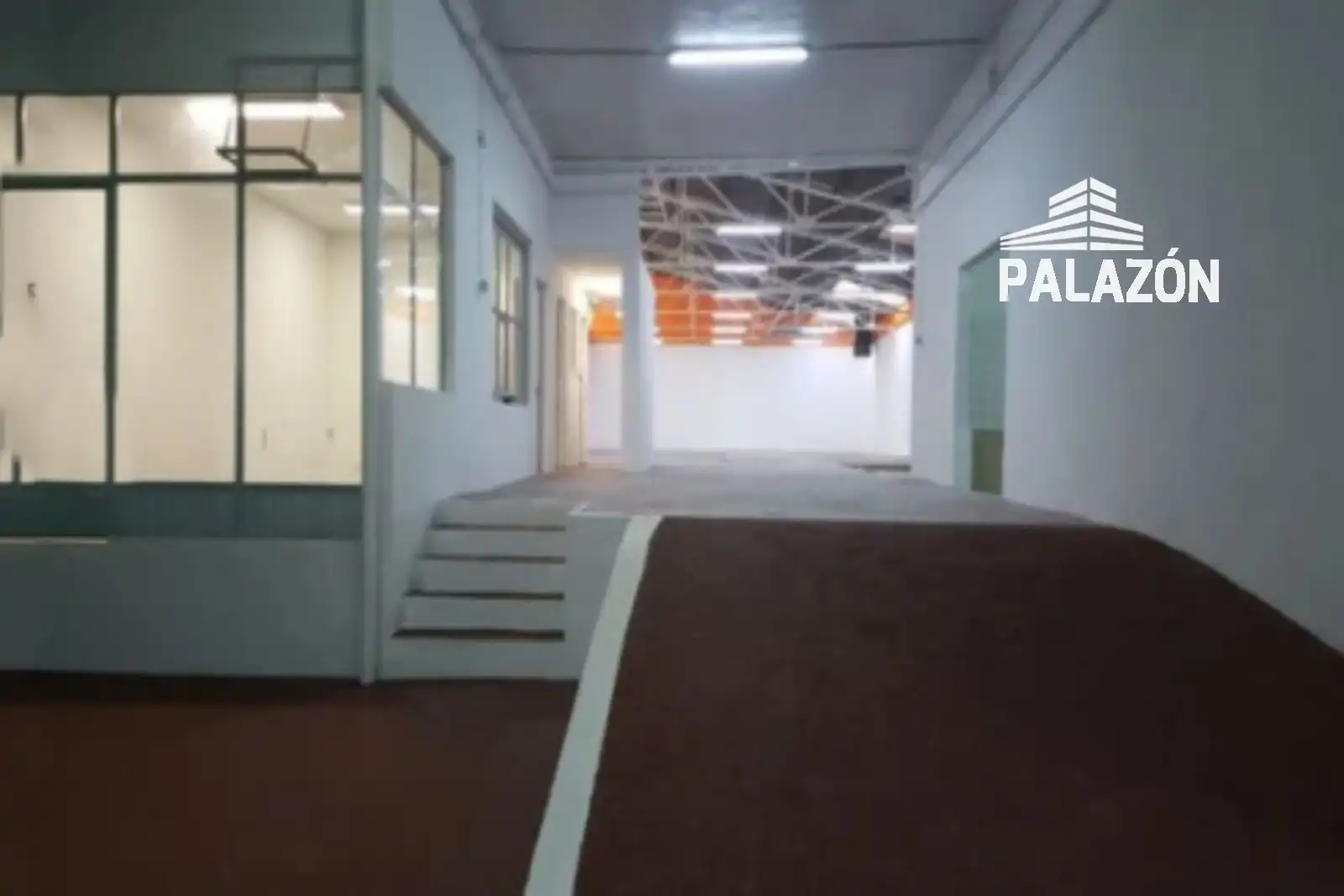 Nau industrial en venda a Crevillent