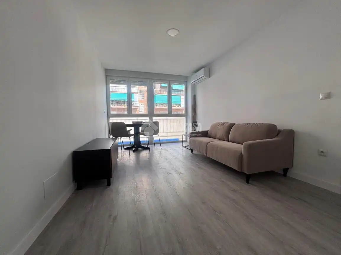 Living room of Flat for sale in Madrid
