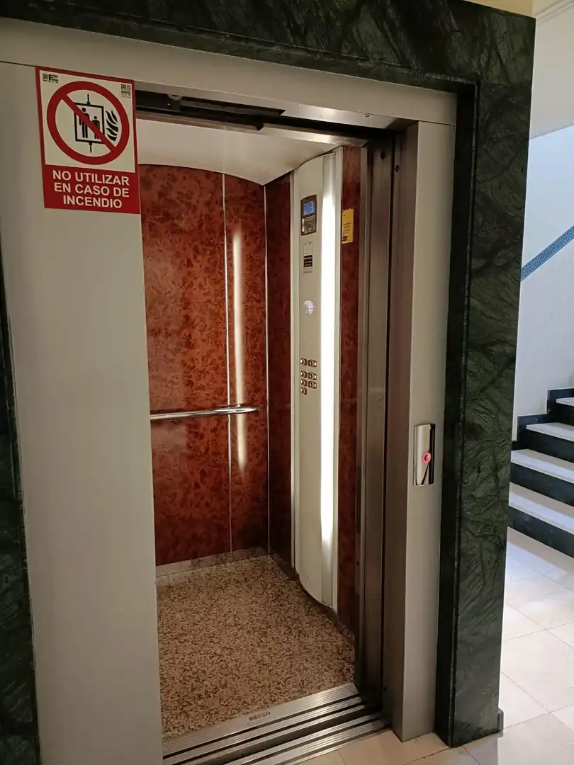 Pis de lloguer en Ávila amb Calefacció, Terrassa i Traster