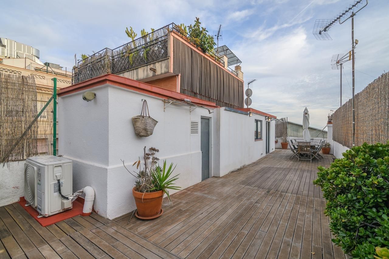 Terraza de Ático en venta en  Barcelona Capital con Aire acondicionado, Calefacción y Parquet