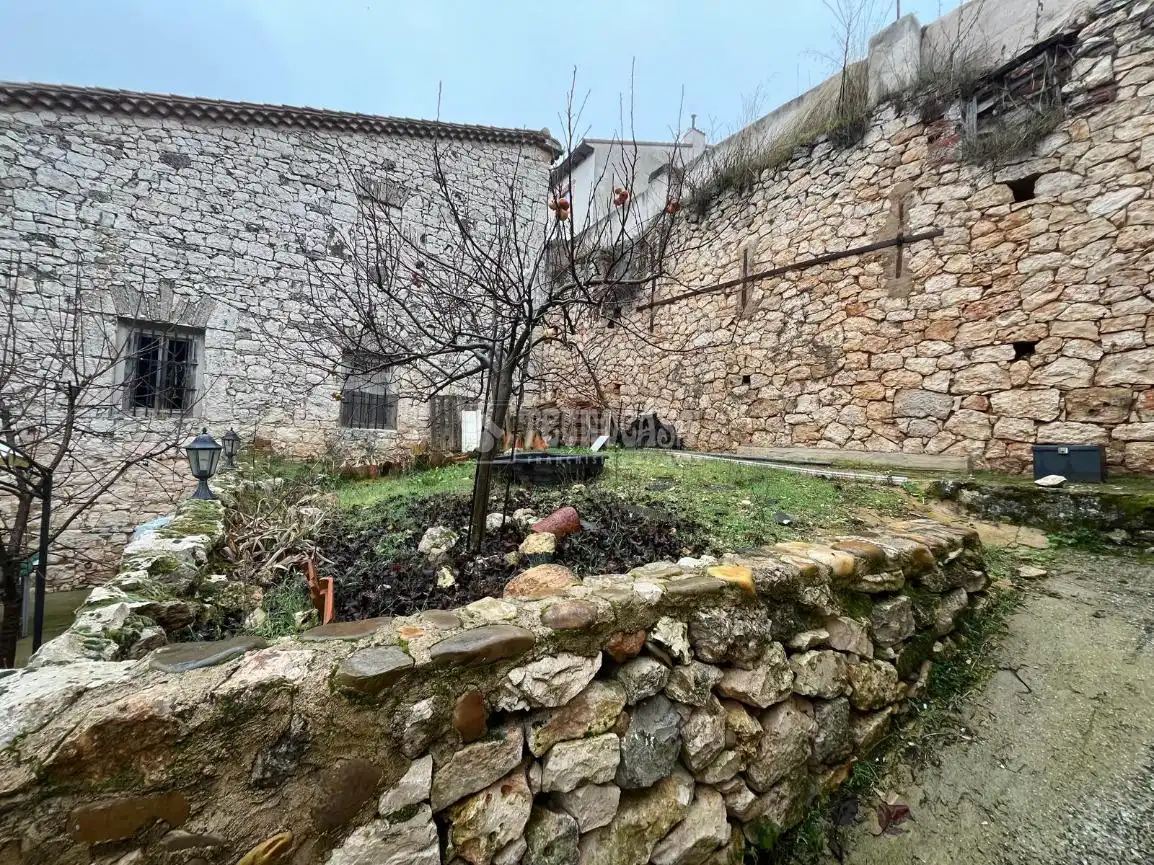 Piso en venta en Horche con Calefacción y Jardín privado