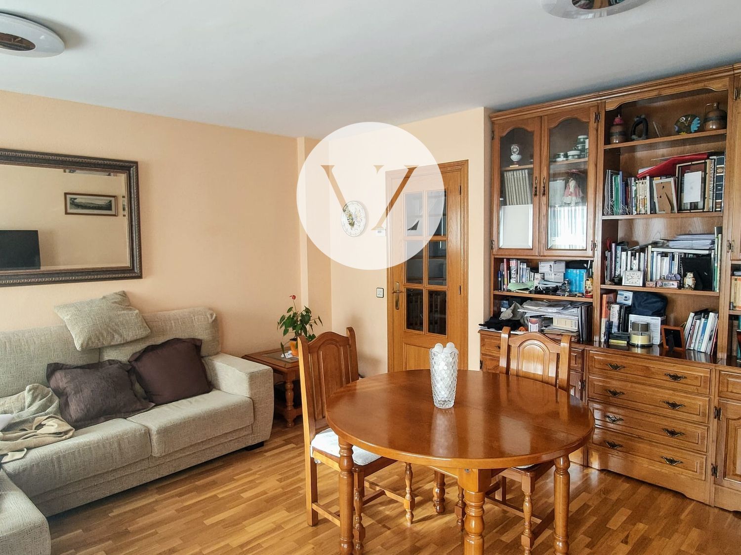 Sala d'estar de Dúplex en venda en Salamanca Capital amb Aire condicionat, Calefacció i Parquet