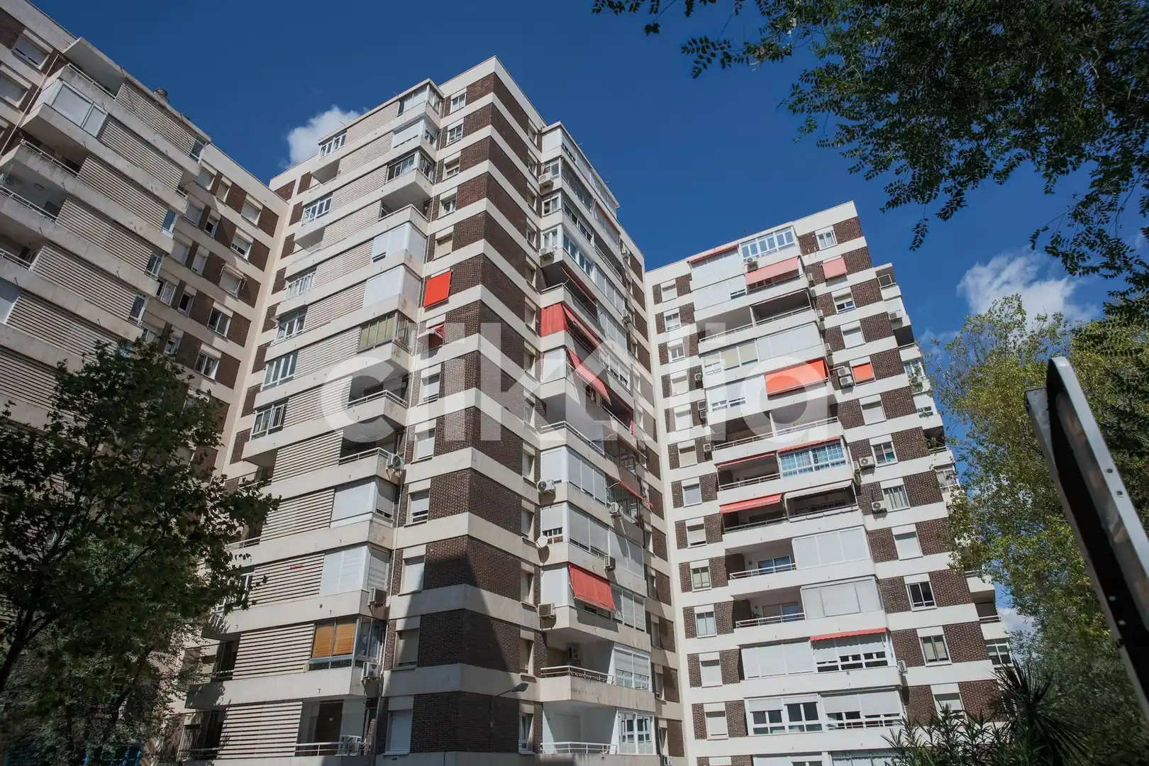 Vista exterior de Pis en venda en Madrid amb Aire condicionat, Calefacció i Terrassa