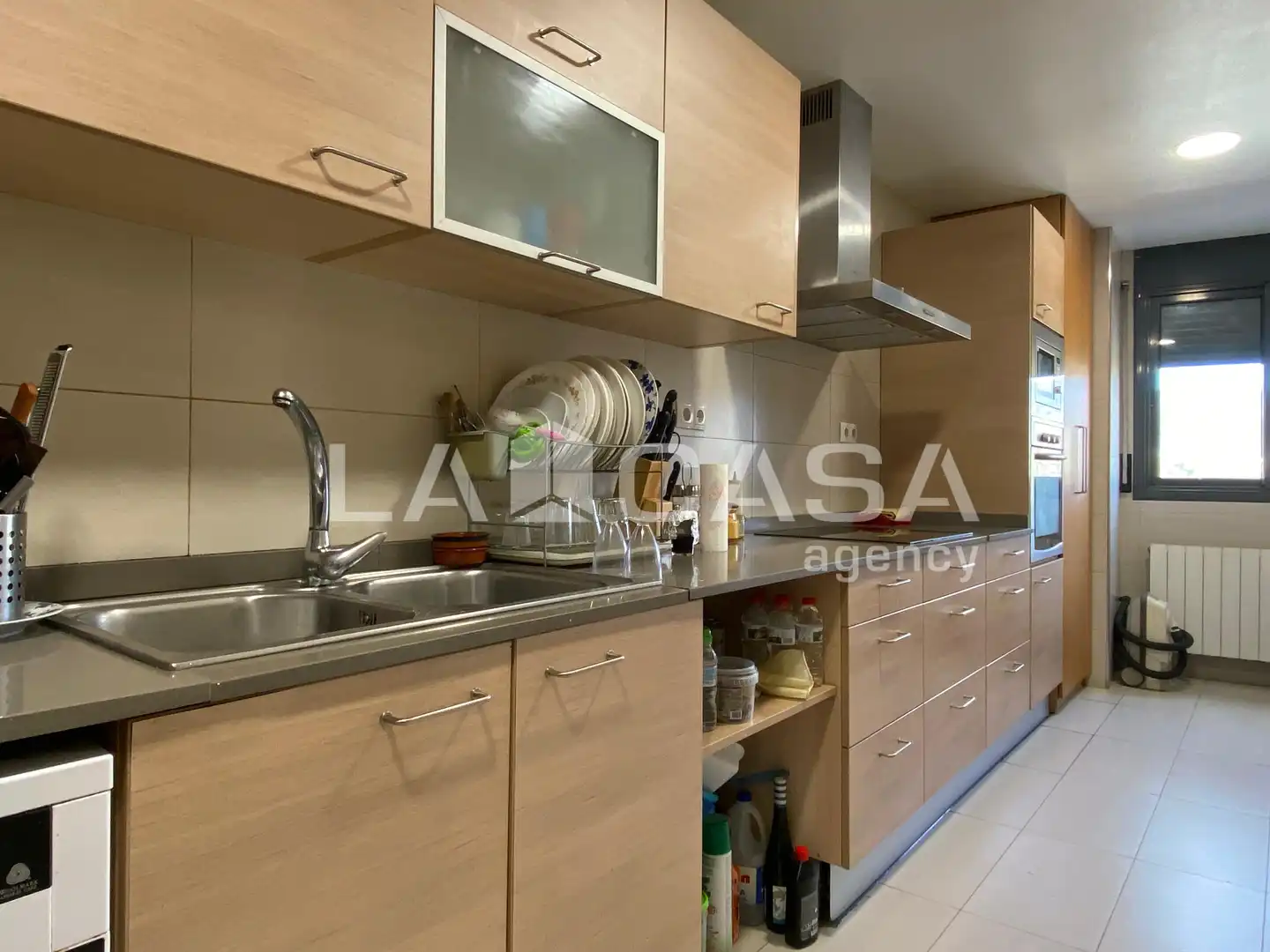 Cocina de Ático en venta en Santa Coloma de Gramenet con Calefacción, Terraza y Trastero
