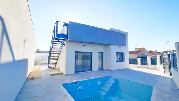 Chalet con piscina en venta en Pilar de la Horadada ciudad, imagen 5