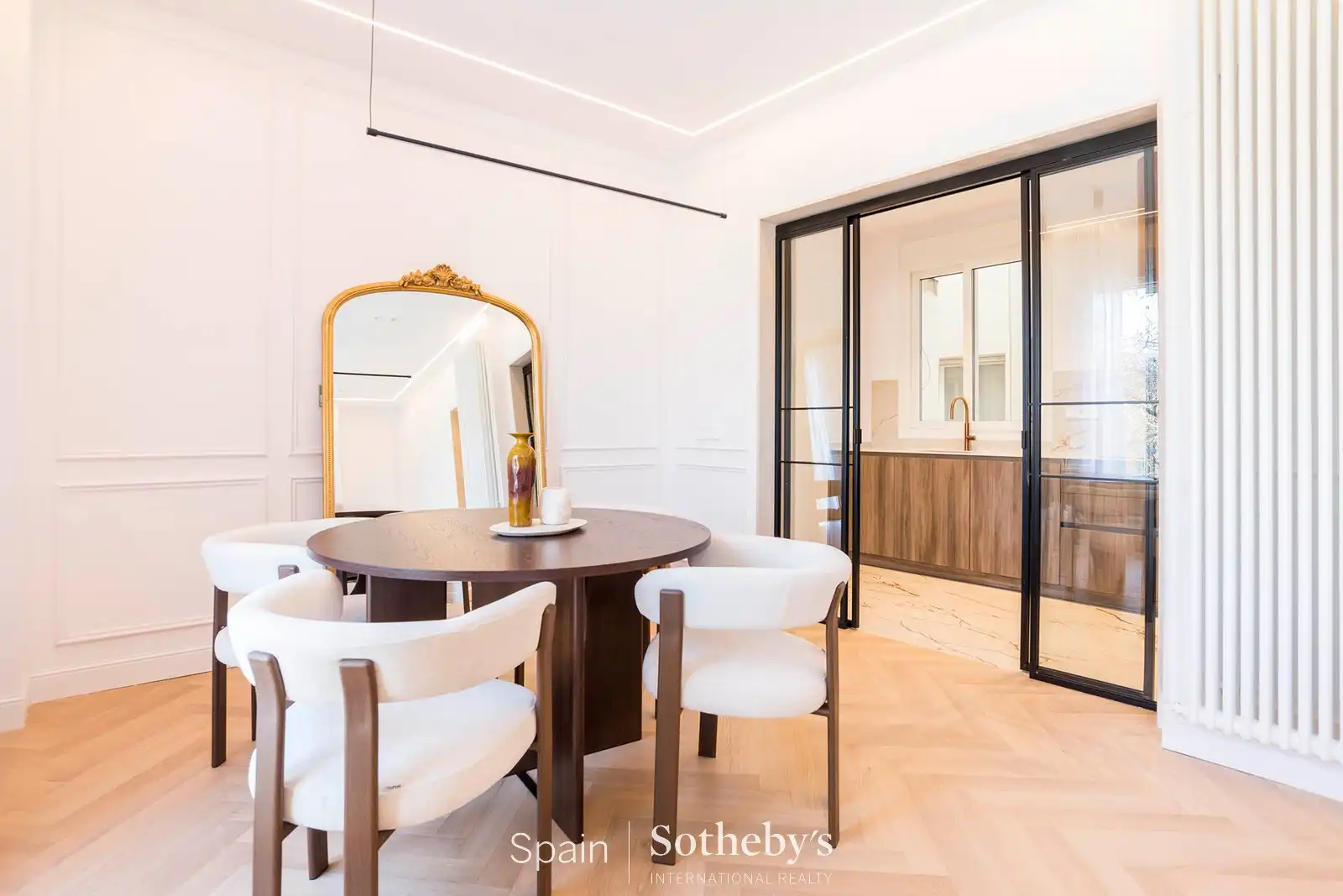 Dining room of Apartments for sale in Madrid  with Air Conditioner and Heating