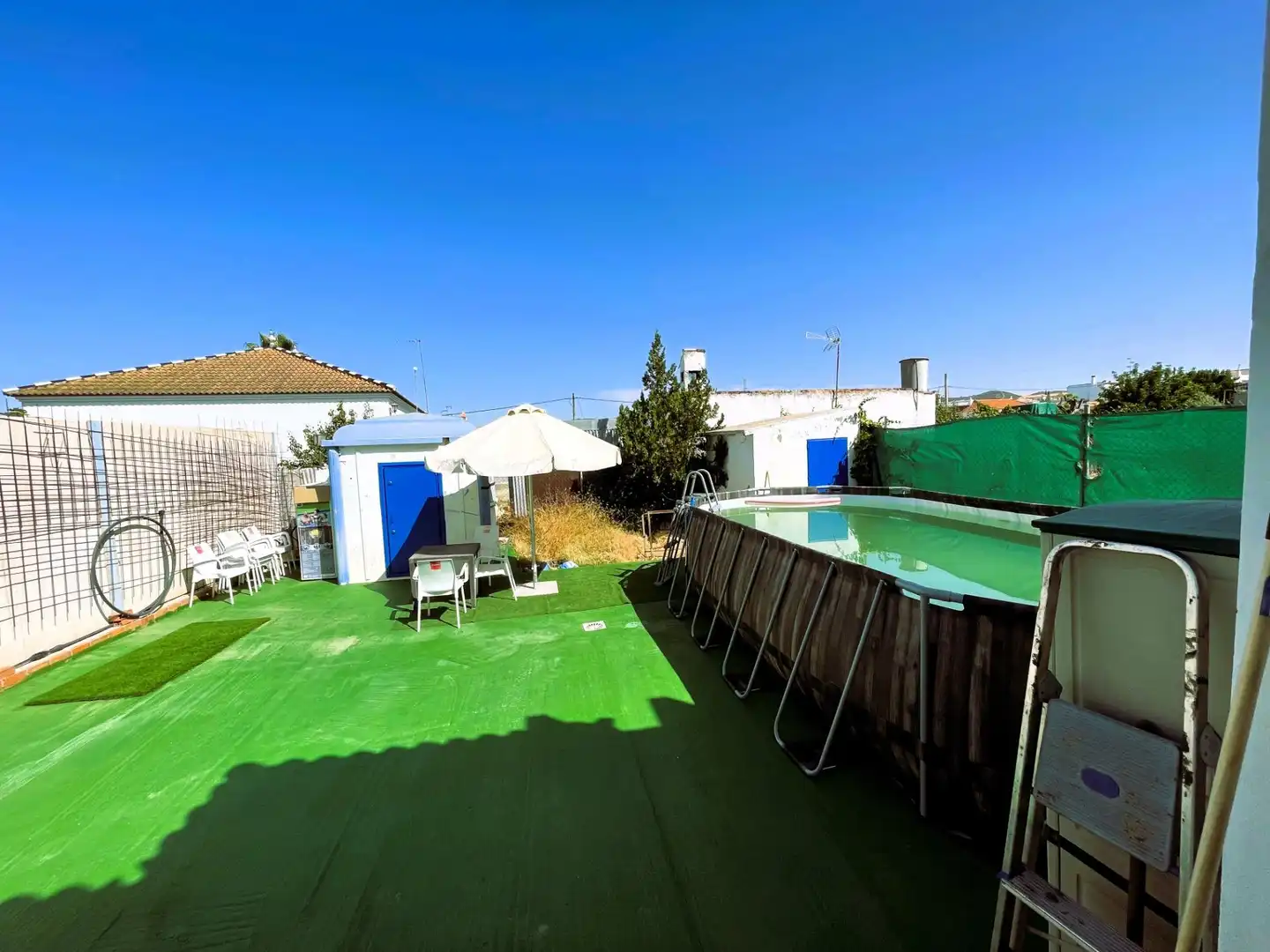 Piscina de Casa o chalet en venta en Villaverde del Río con Calefacción y Jardín privado