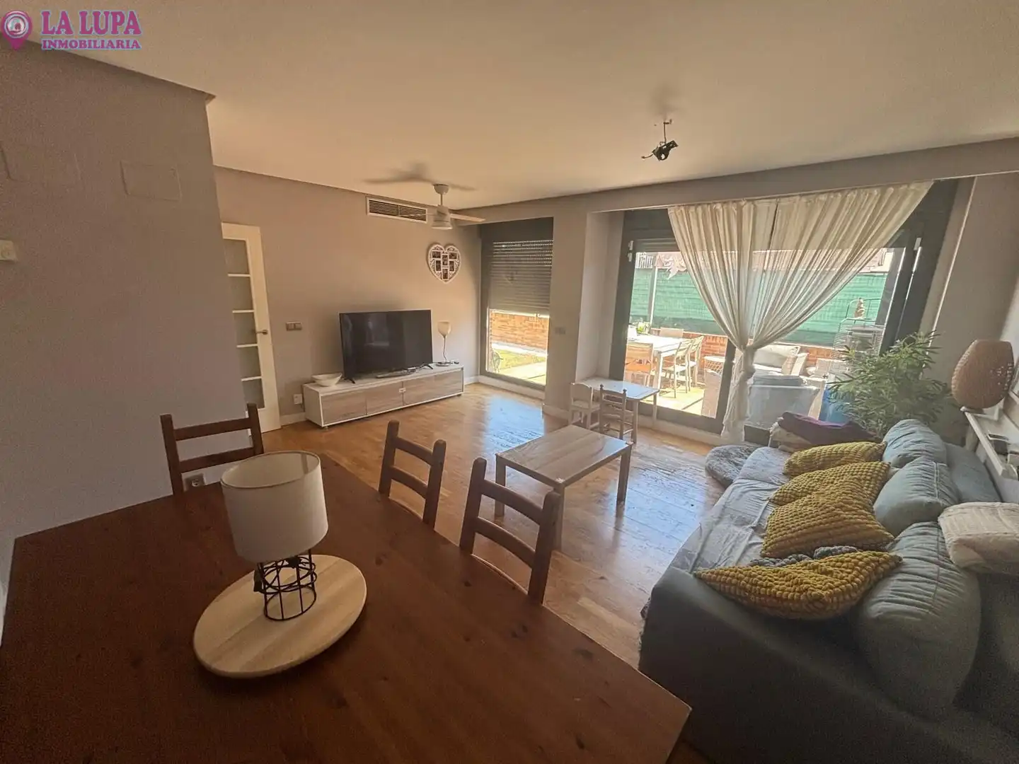 Wohnzimmer von Erdgeschoss zum Verkauf in Colmenar Viejo mit Heizung, Privatgarten und Abstellraum