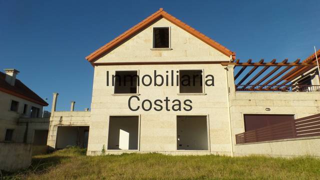 Casa-chalet en Venta en Baiona