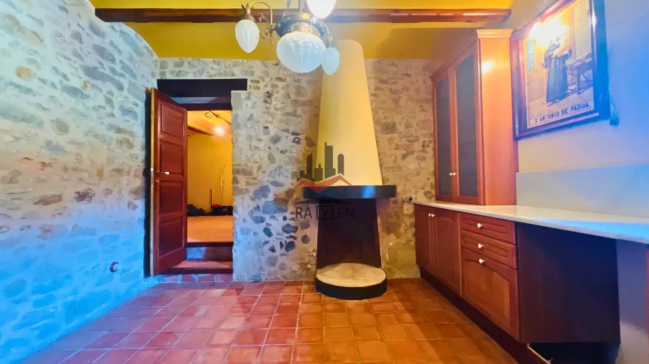 Finca rústica en venda a Àngel Guimerà, Saus, Camallera i Llampaies