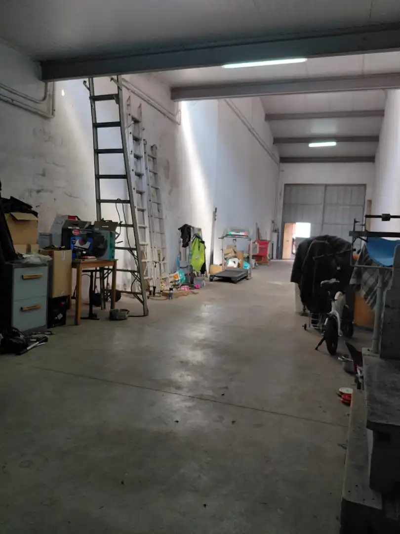 Nave industrial en venta en Badalona
