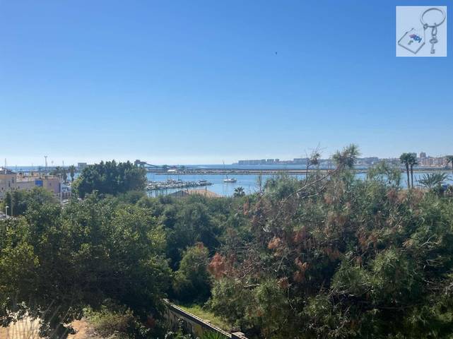 Apartamento en Alquiler en N/A en Puerto Deportivo