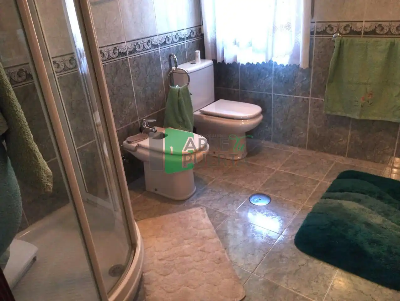 Bathroom of Houses for sale in Ourense Capital   with Heating, Private garden and Terrace