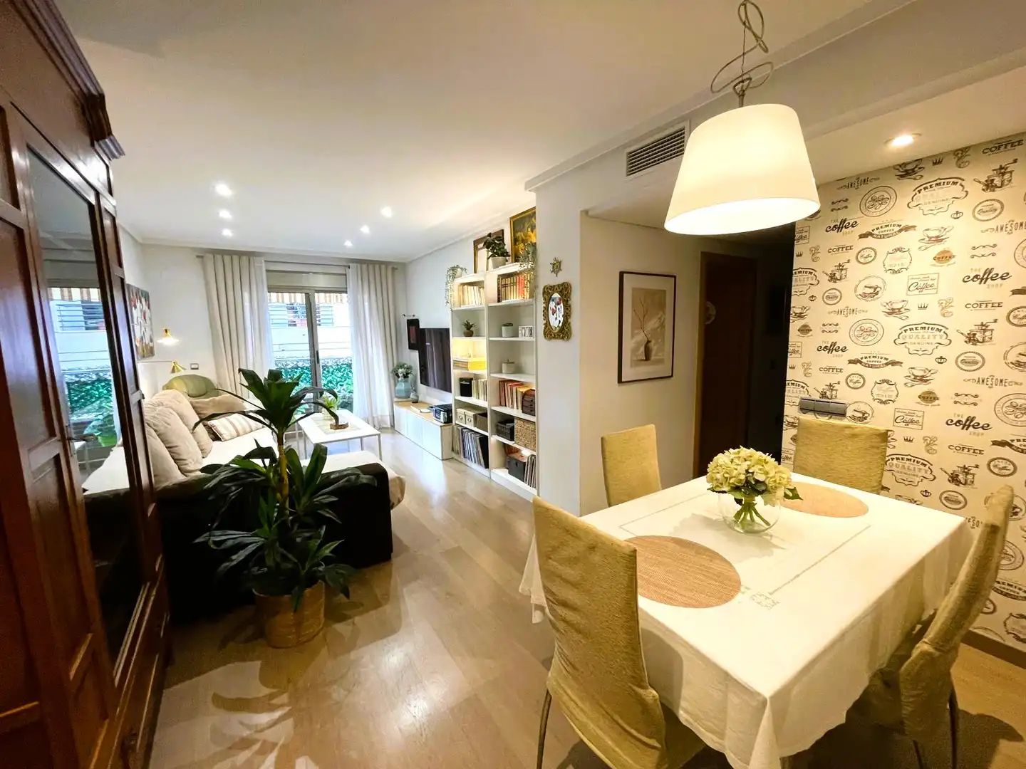 Living room of Flat for sale in Orihuela  with Air Conditioner, Heating and Terrace