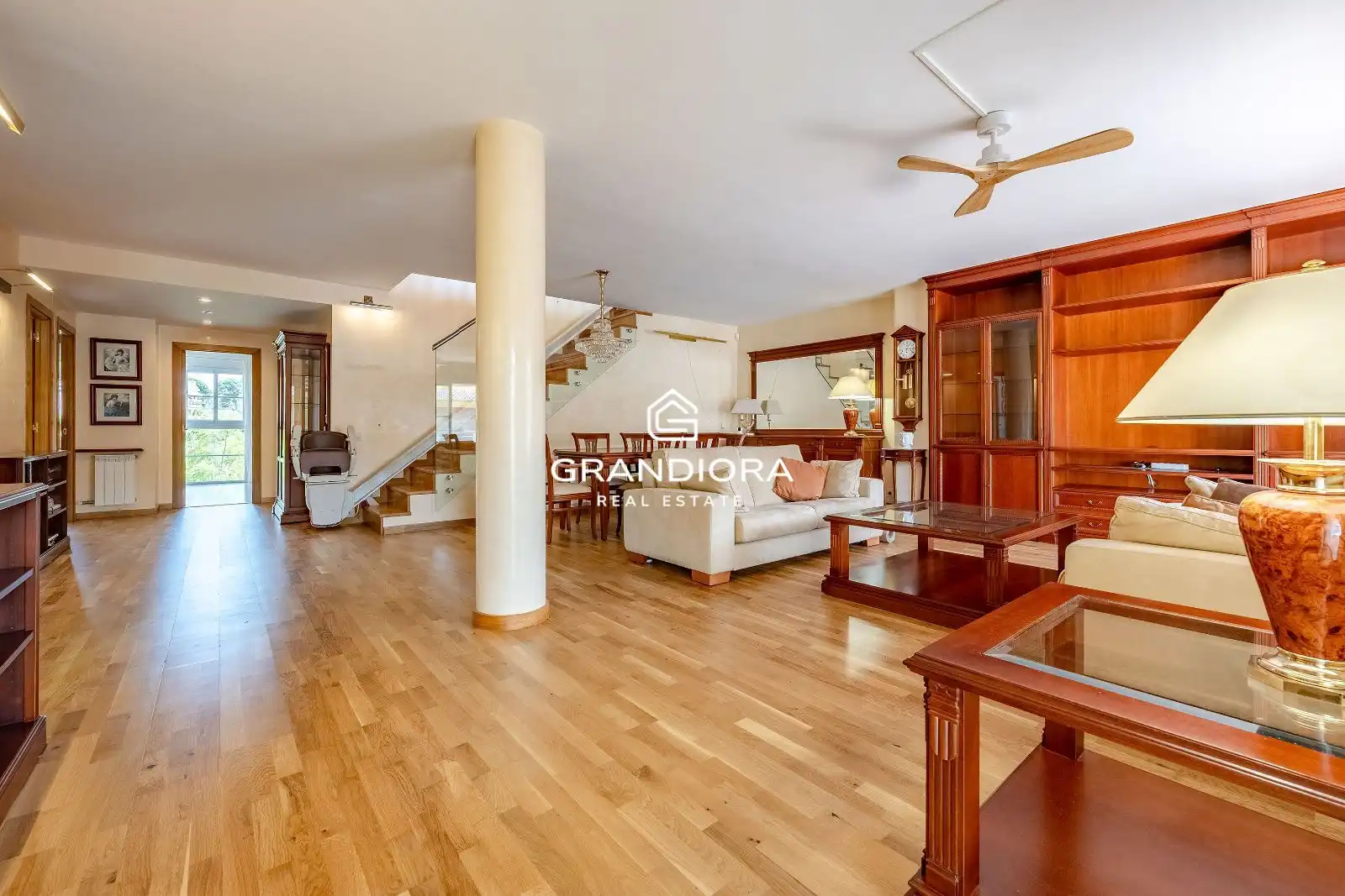 Wohnzimmer von Maisonette zur Miete in Sant Andreu de Llavaneres mit Klimaanlage, Terrasse und Schwimmbad