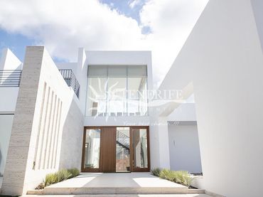 Haus mit Pool zum Verkauf in Avenida de la Macaronesia