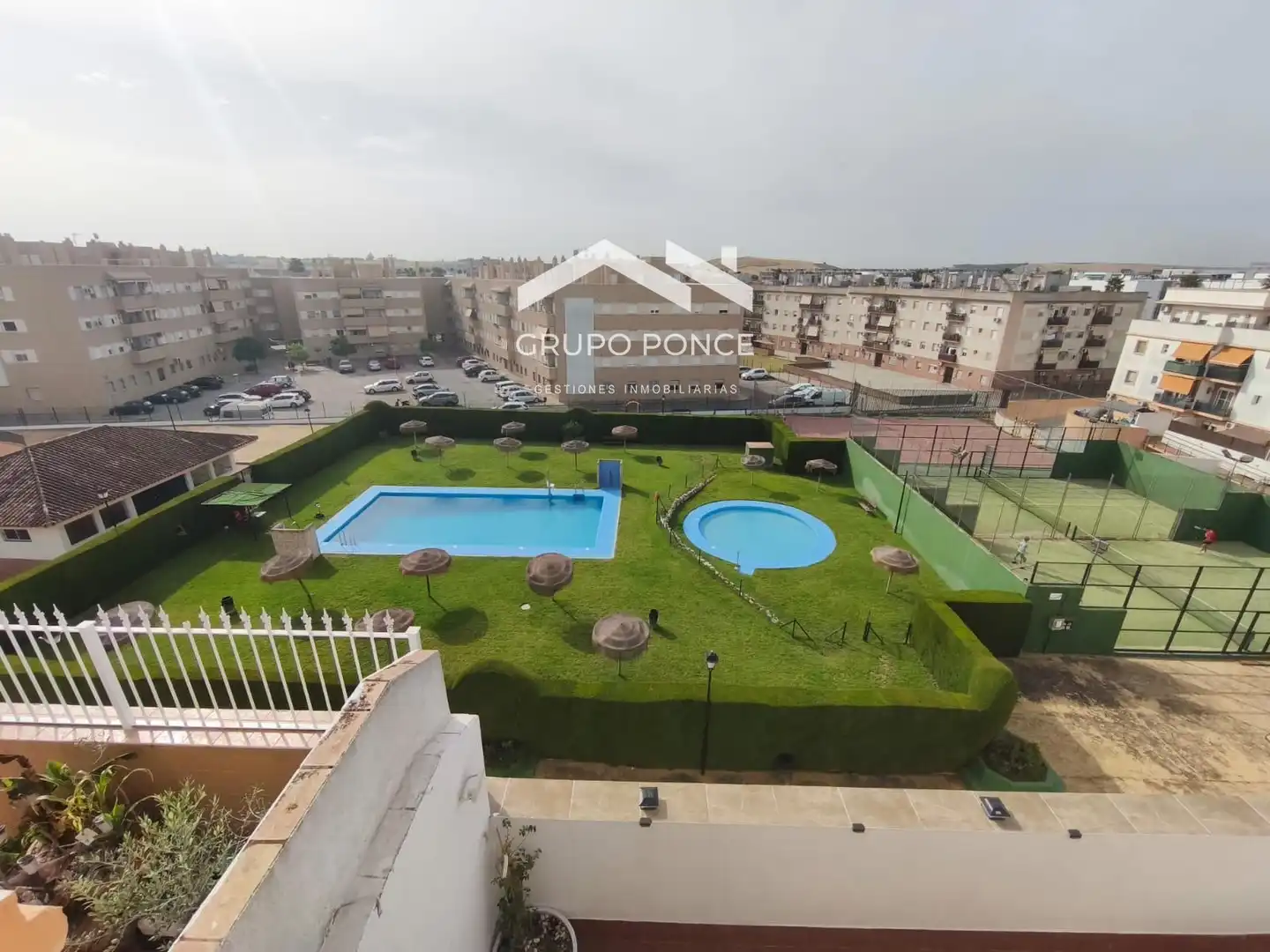Piscina de Piso en venta en Jerez de la Frontera con Aire acondicionado, Terraza y Trastero