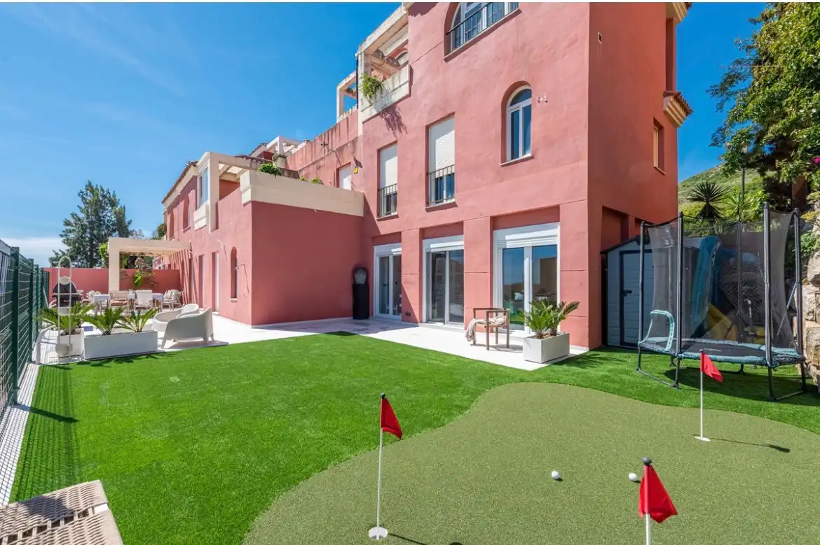 Appartamento con piscina in vendita a La Duquesa, imagen 5