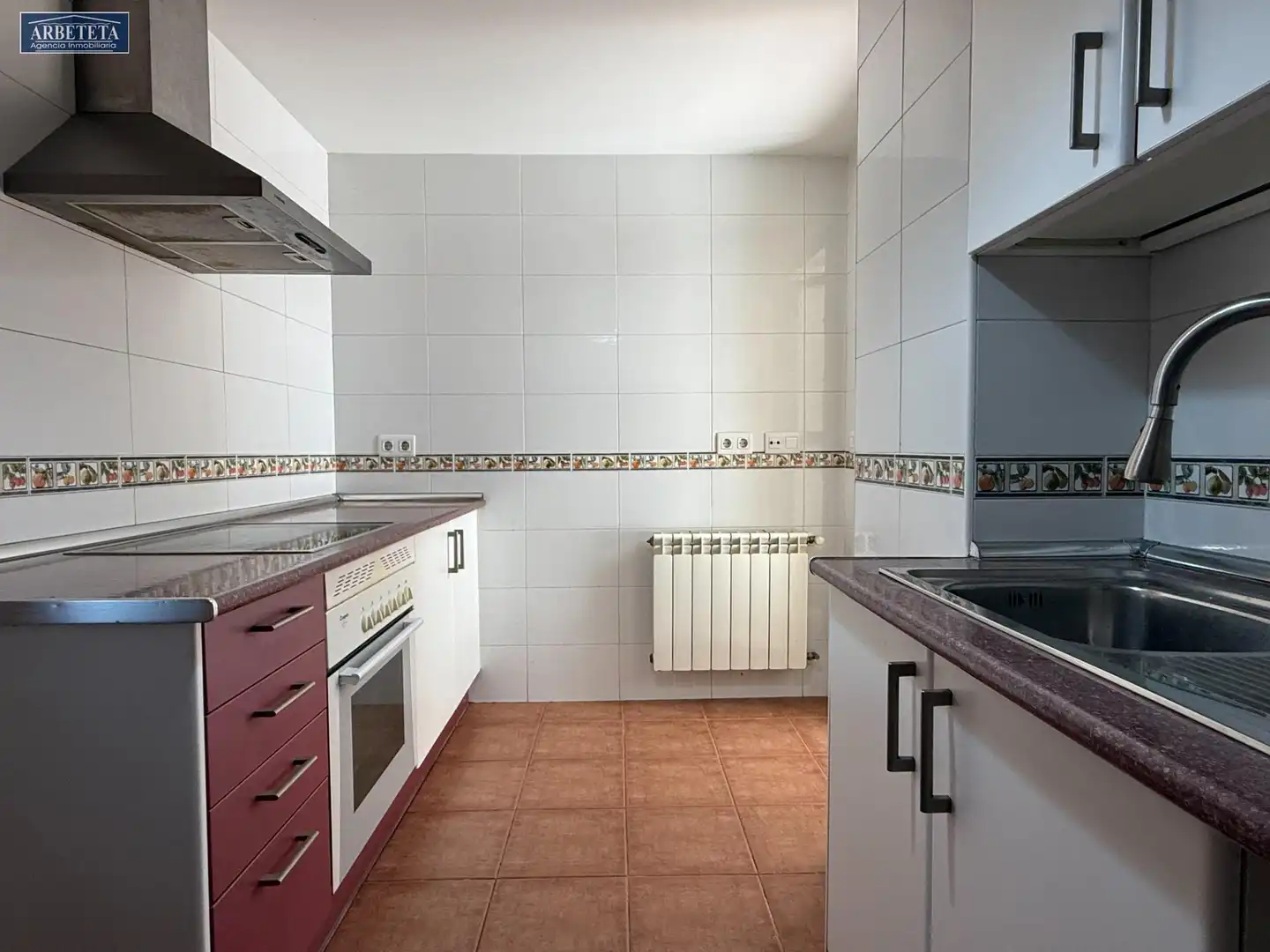 Cuina de Planta baixa en venda en Humanes amb Calefacció, Terrassa i Alarma
