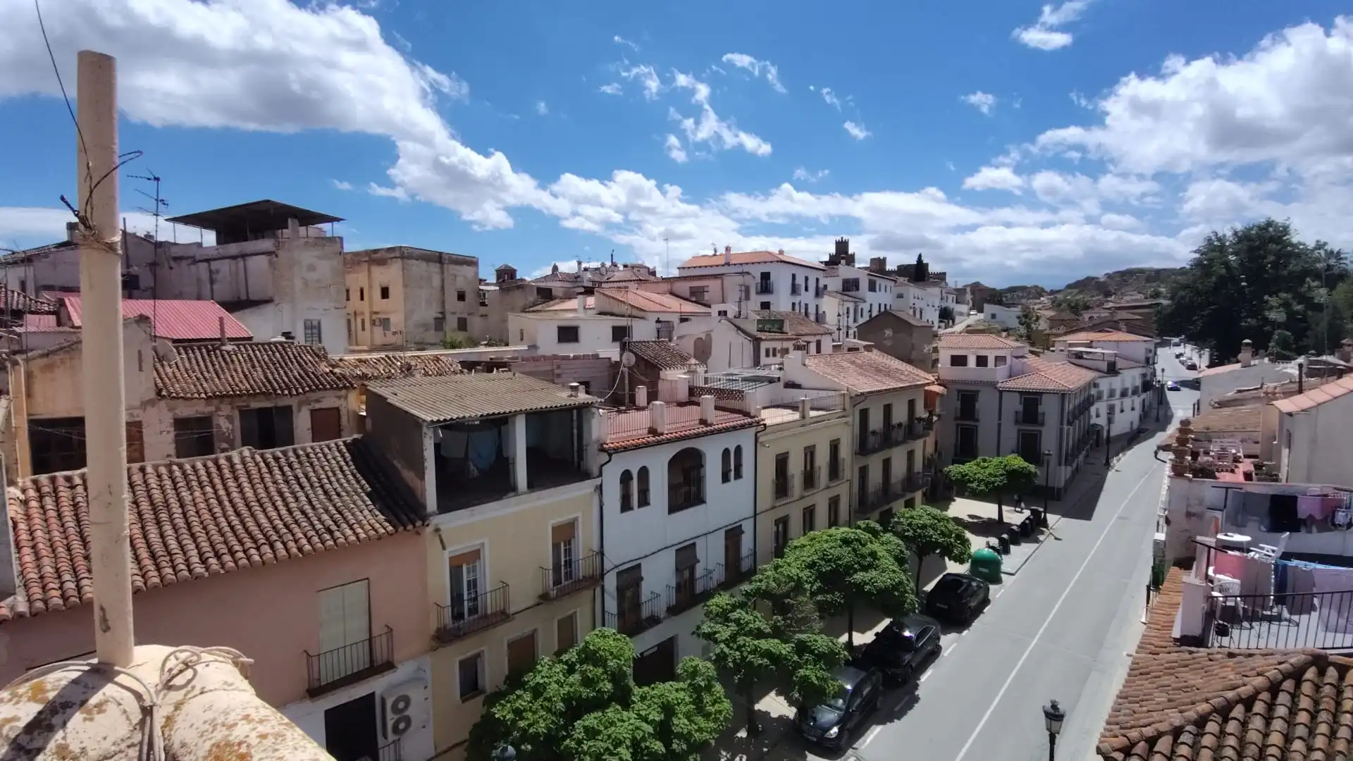 Vista exterior de Pis en venda en Guadix amb Aire condicionat, Terrassa i Moblat