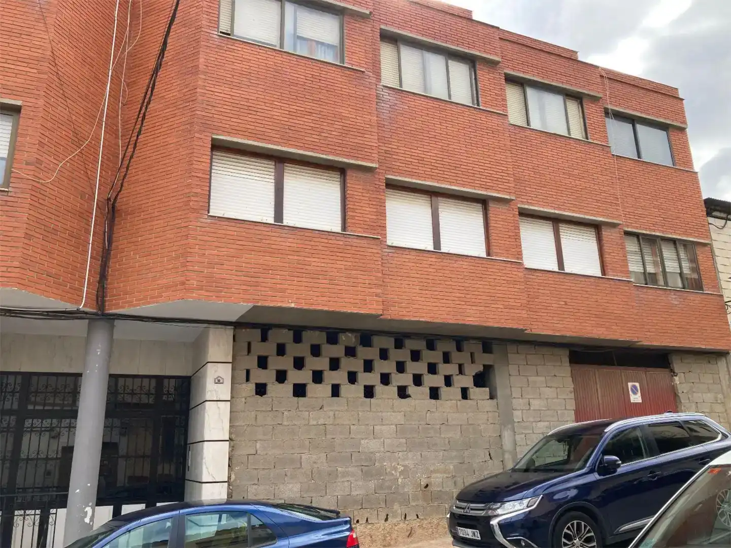 Vista exterior de Piso en venta en Caniles con Amueblado y Balcón