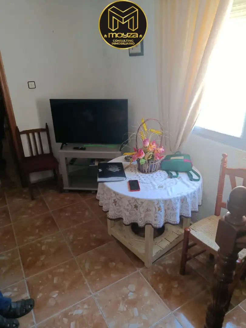 Sala de estar de Casa o chalet en venta en Fuerte del Rey con Aire acondicionado, Calefacción y Terraza