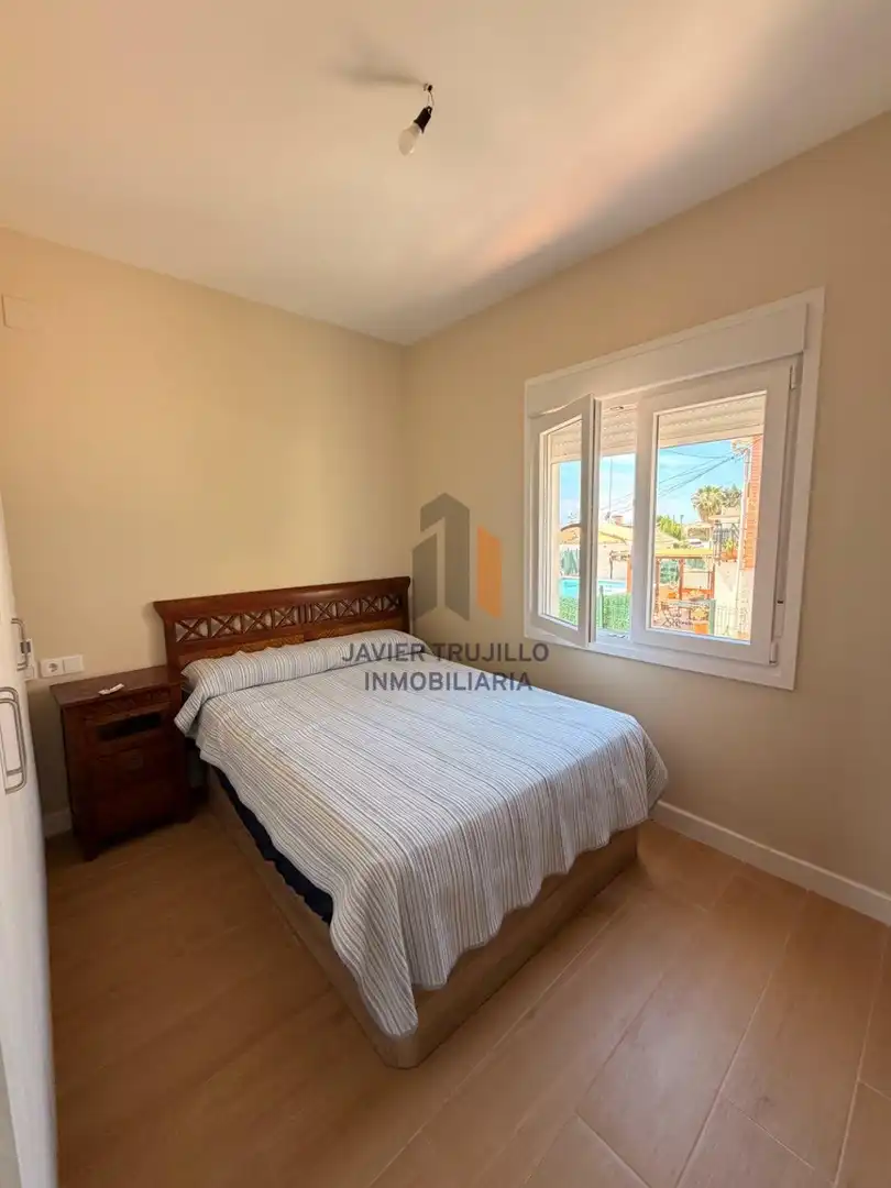 Dormitori de Casa o xalet en venda en Vélez-Málaga amb Terrassa, Traster i Moblat