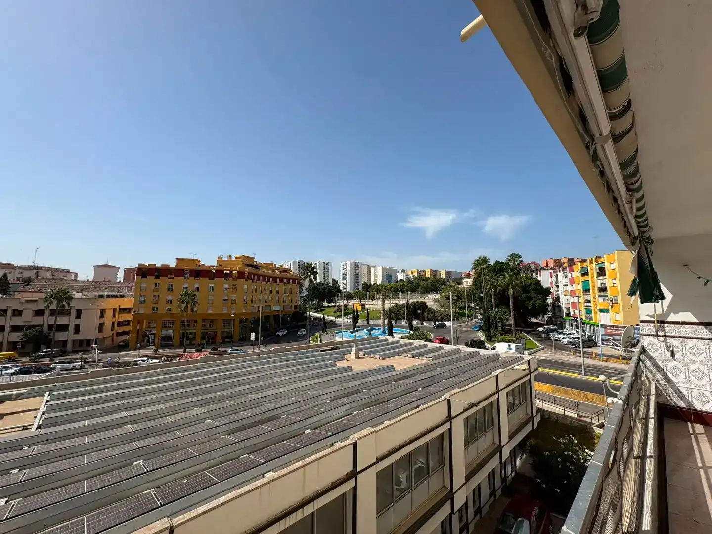 Vista exterior de Pis en venda en San Bernabé