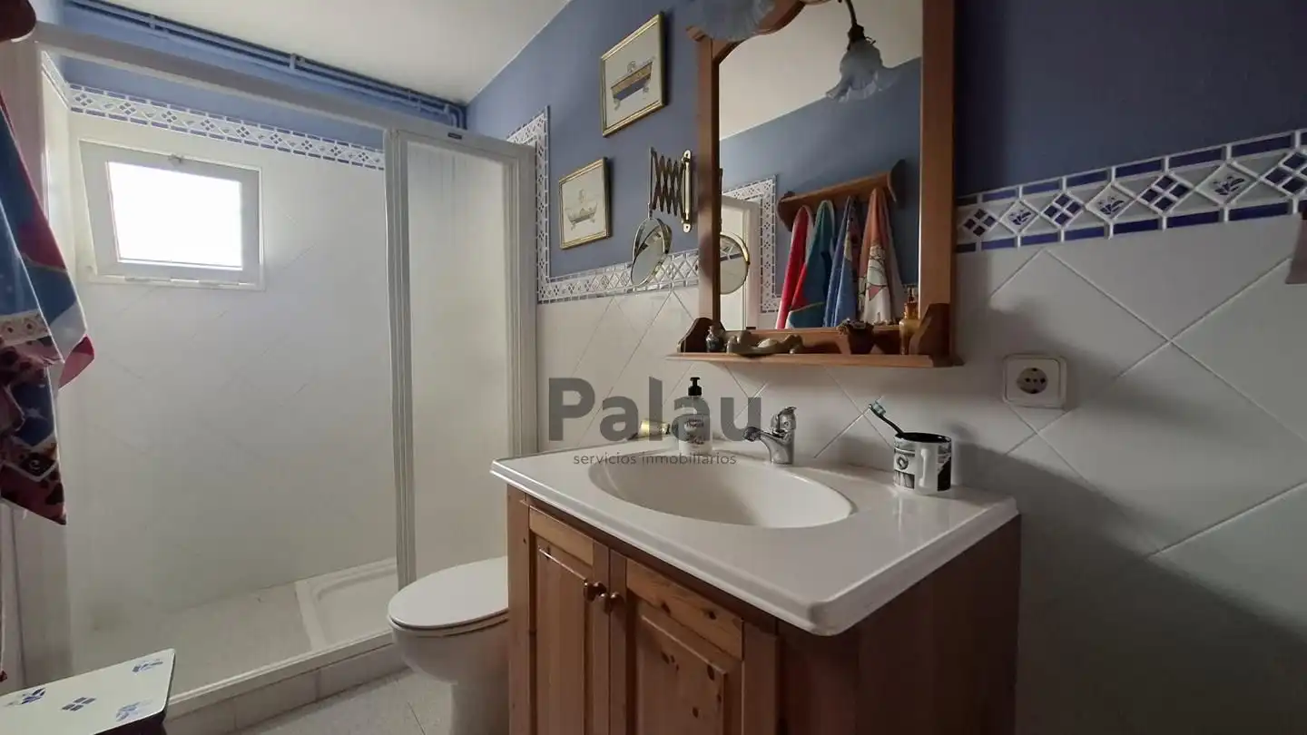 Bathroom of Houses for sale in Es Castell  with Air Conditioner, Heating and Private garden