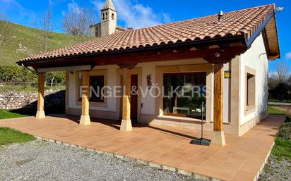 Exterior view of House or chalet for sale in Hermandad de Campoo de Suso  with Heating, Private garden and Terrace