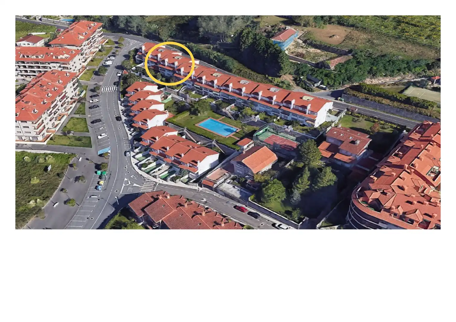 Vista exterior de Casa adosada de lloguer en Sanxenxo amb Jardí privat, Terrassa i Moblat