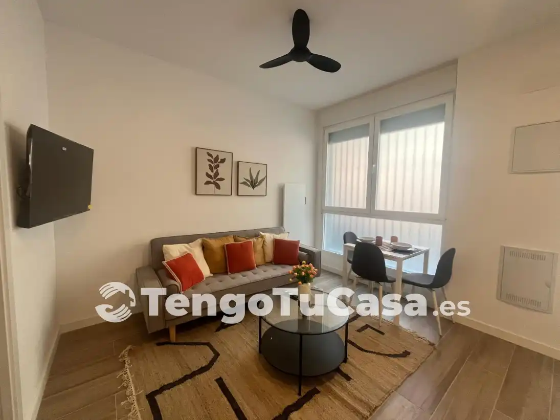Piso de alquiler en Calle de Etruria, Canillejas
