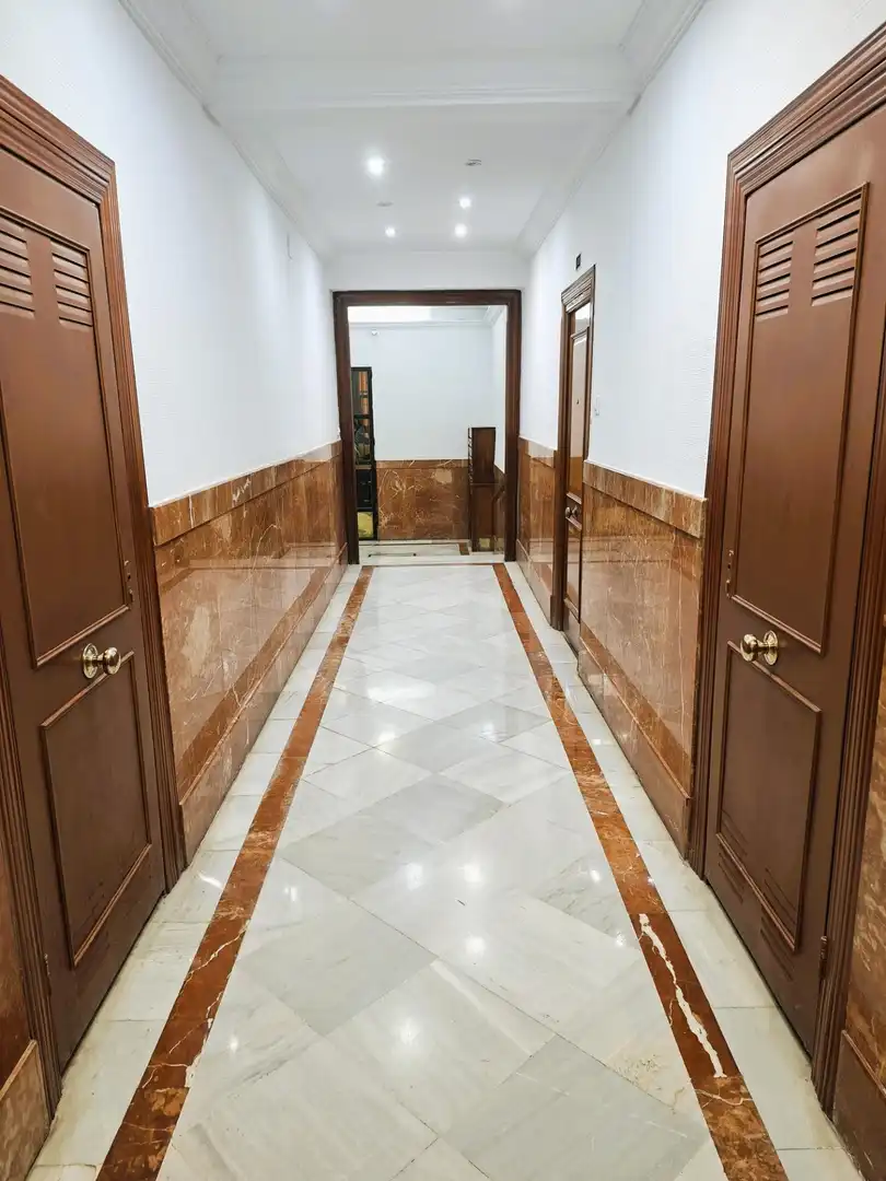 Piso en venta en Sevilla con Aire acondicionado, Terraza y Trastero