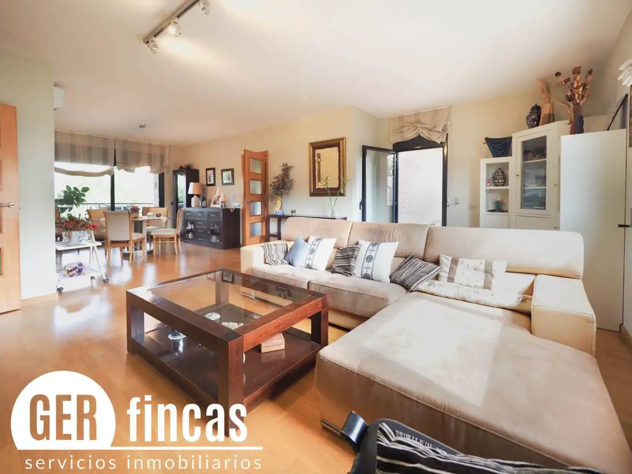 Sala de estar de Piso en venta en Viladecavalls con Aire acondicionado, Calefacción y Terraza